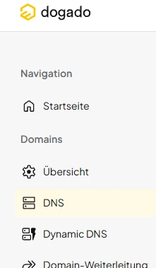 Screenshot einer Website: dogado-Logo oben links, seitliche Navigation mit Startseite, Domains, DNS (hervorgehoben).