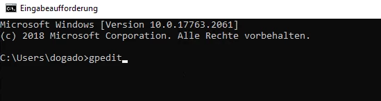 Schwarzes Windows-Eingabeaufforderungsfenster mit Titel 'Eingabeaufforderung'; zeigt Windows-Version und Pfad C:\\