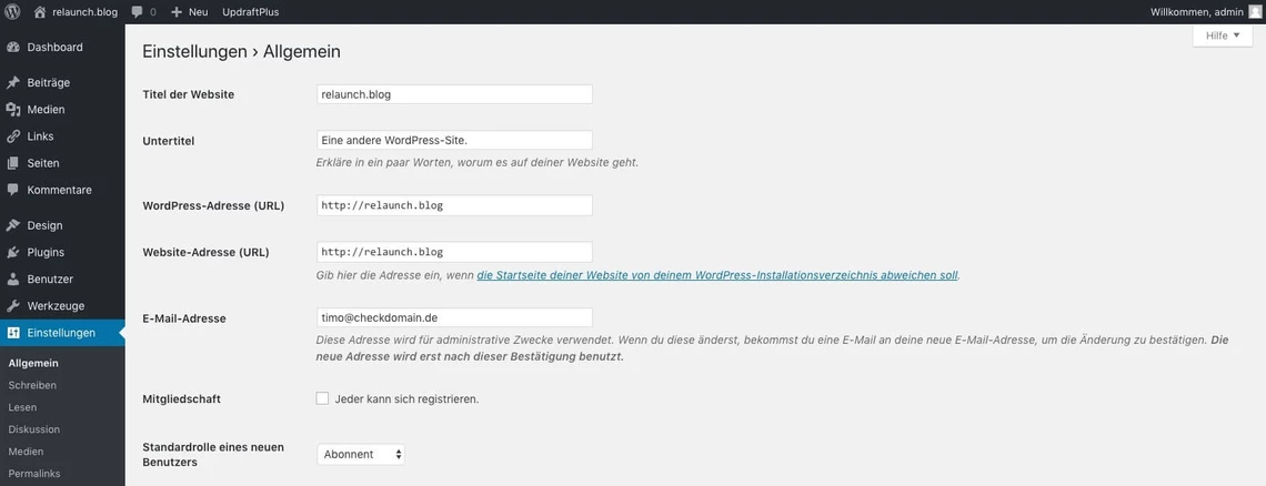 WordPress Allgemein-Einstellungen: linke Navigationsleiste, Felder für Titel, Untertitel, URLs und E-Mail.