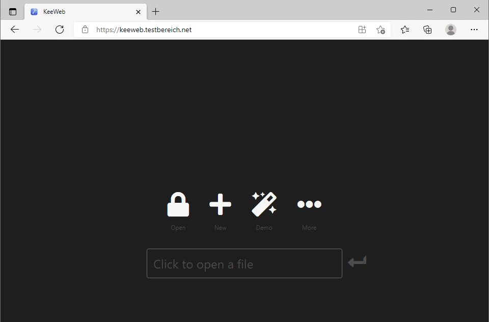 Dunkler KeeWeb-Bildschirm mit Symbolen (Schloss, Plus, Zauberstab, drei Punkte) und dem Textfeld 'Click to open a file'.