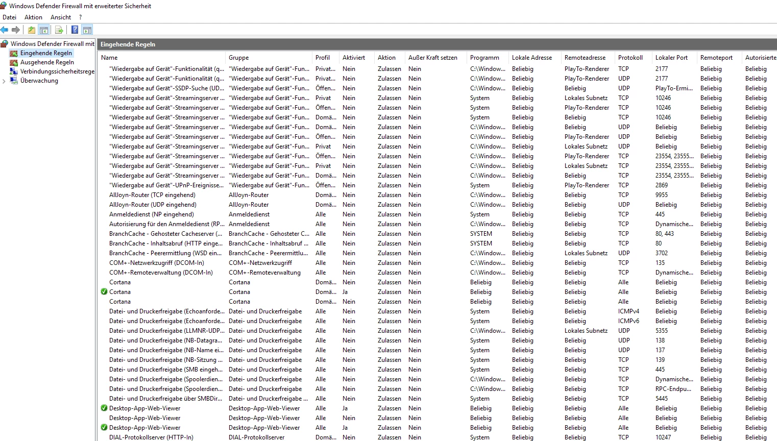Screenshot von Windows Defender Firewall mit erweiterter Sicherheit; Baumansicht links, Regelliste rechts in Tabellenform.