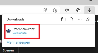 Downloads-Dialog mit der Datei 'Datenbank.kdbx' und dem Link 'Datei öffnen'.