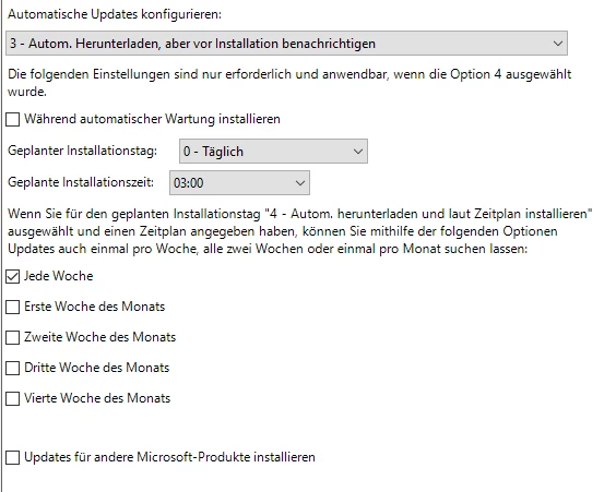 Dialog mit Checkboxen für Wartung und Installationszeit (03:00) in 'Automatische Updates konfigurieren'.