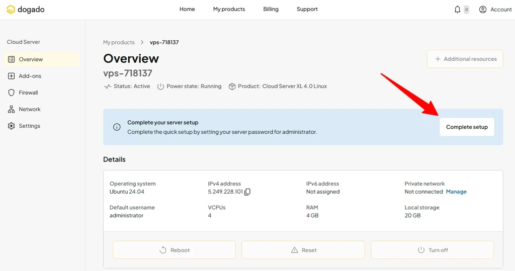 Dogado Cloud-Server-Dashboard: linke Seitenleiste, blauer Hinweis Complete your server setup und Button Complete setup.