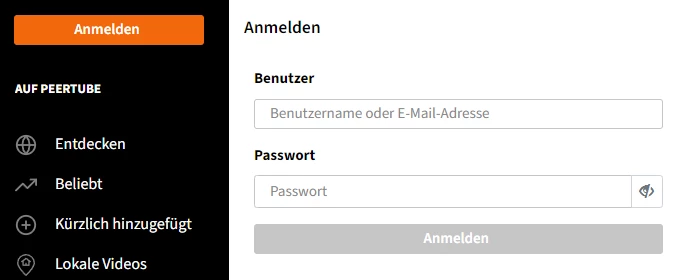 Login-Seite mit schwarzer Seitenleiste, orangeem Anmelden-Button, weißem Formular: Felder Benutzer, Passwort.