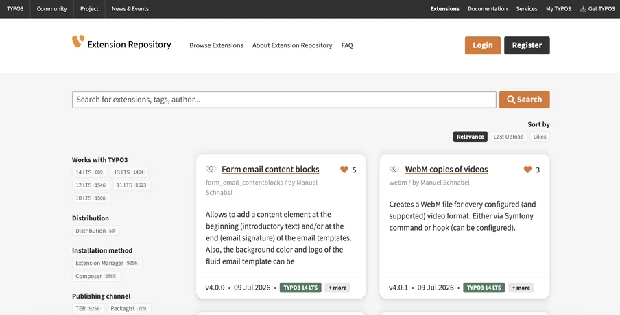 TYPO3 Extension Repository Startseite mit Suchleiste, oberer Menüleiste und Karten mit Extensions.